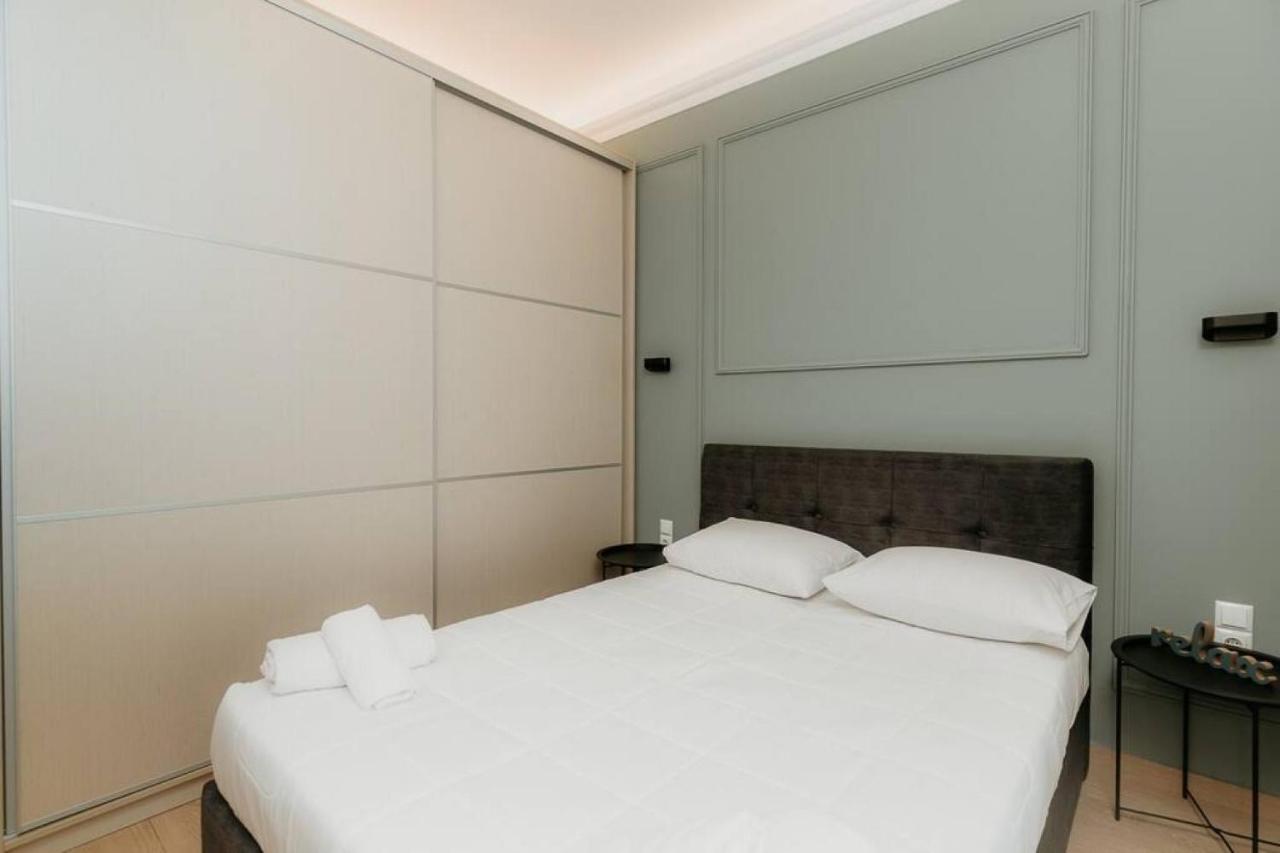 Satus Finem Egnatia's Luxury